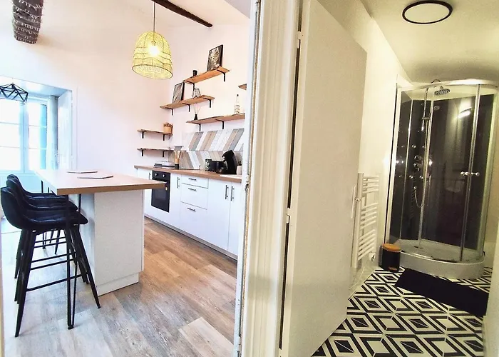 La Chaume, Jolie A Apartament Poitiers